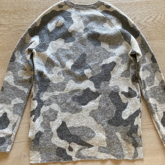 ATHLETA GRAY CAMO ALPACA MERINO WOOL SWEATER - Picture 5 of 7